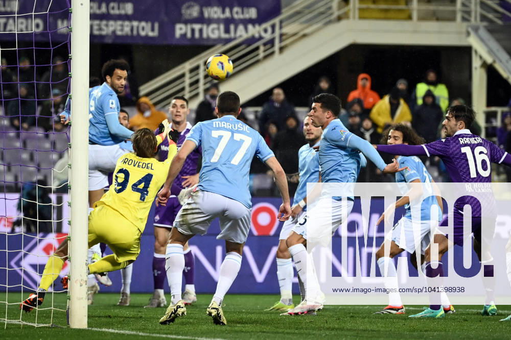 Foto Massimo Paolone LaPresse 26 Febbraio 2024 - Firenze, Italia - calcio - Fiorentina vs Lazio - Campionato italiano di calcio Serie A TIM 2023 2024 - Stadio Artemio Franchi. Nella foto: Ivan Provedel (SS Lazio) in azione February 26, 2024 Florence, Italy - sport, calcio - Fiorentina vs Lazio - Italian Serie A Football Championship 2023 2024 - Artemio Franchi Stadium. In the pic: Ivan Provedel (SS Lazio) in action