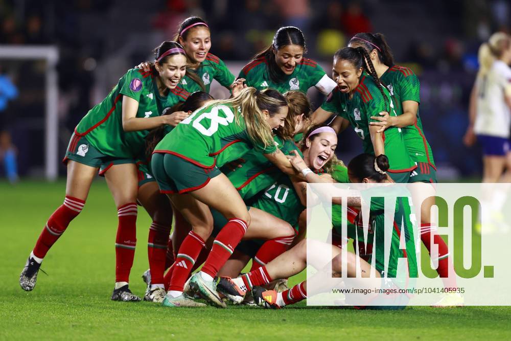 KW09 Concacaf W Gold Cup 2024 United States 0-2 Mexico Mayra Pelayo celebrate her goal 0-2 of Mexico during the Group stage, Group A match between United States (USA) and Mexico (Mexico national team, Nationalteam as part of the Concacaf Womens Gold Cup 2024, at Dignity Health Sports Park Stadium on February 26, 2024 in Carson California, United States. CARSON LOS ANGELES CALIFORNIA UNITED STATES