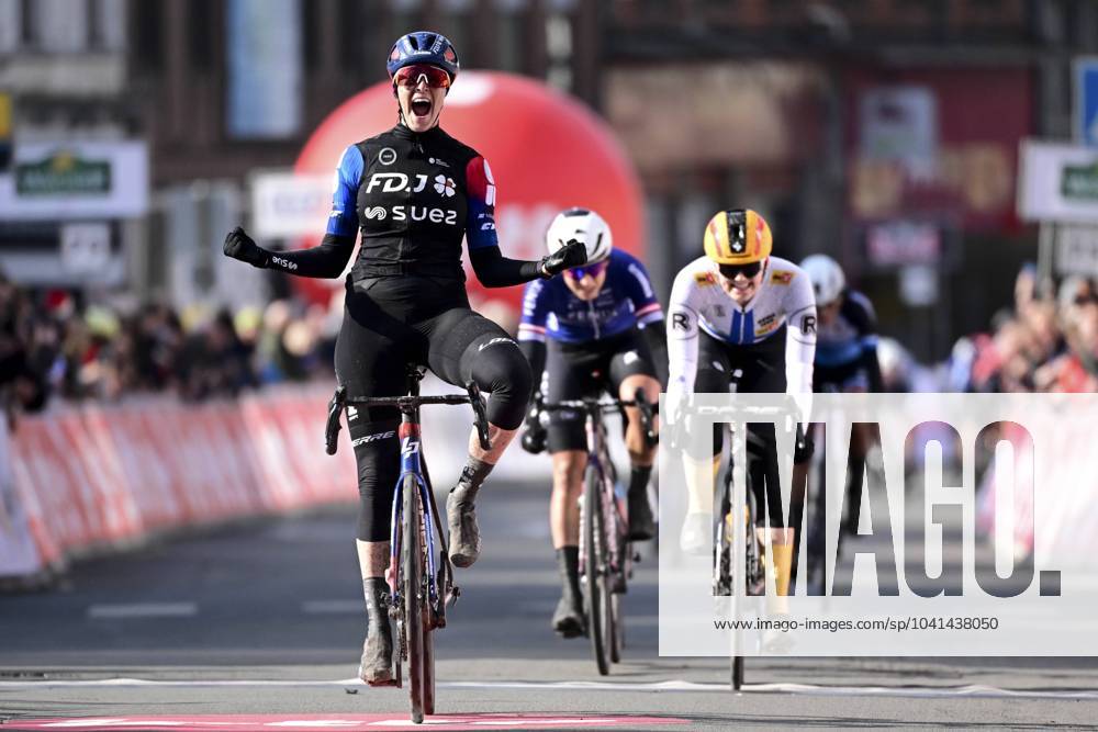 KW09 Victoria Guazzini pictured in action during the Grand Prix du Samyn one day cycling race, 202km from Quaregnon to Dour on Tuesday 27 February 2024, the first (out of 10) race of the Lotto Cycling Cup. LAURIExDIEFFEMBACQ x87216246x