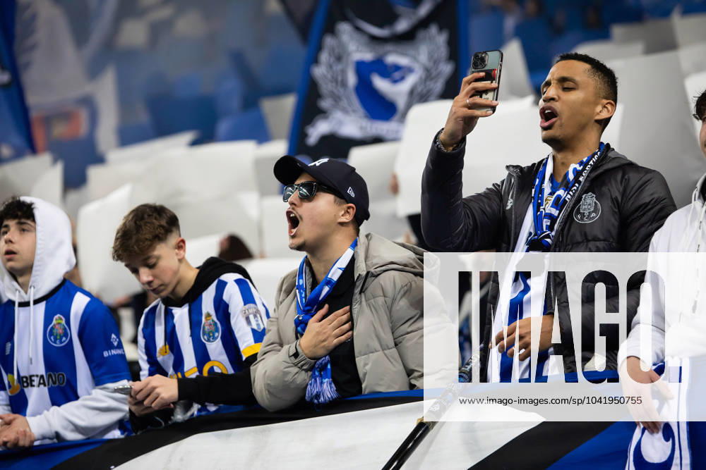 FC Porto Vs SL Benfica in Portugal - 03 Mar 2024 FC Porto fans celebrate a goal during the Portuguese Primeira Liga football match between FC Porto and SLBenfica at Estadio do Dragao. Final Score, FC Porto 5-0 SL Benfica. Porto Portugal