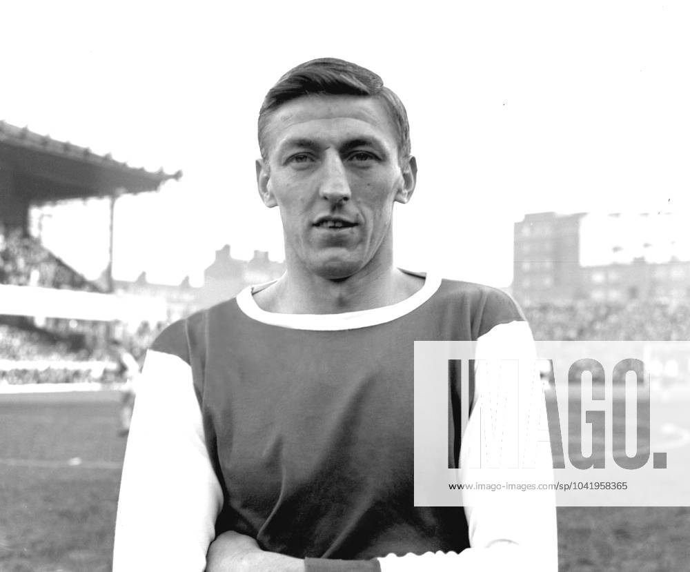 Billy McCullough, Arsenal Billy McCullough, Arsenal Arsenal v Bolton Wanderers Football League Division One, Credit:Photoshot Avalon