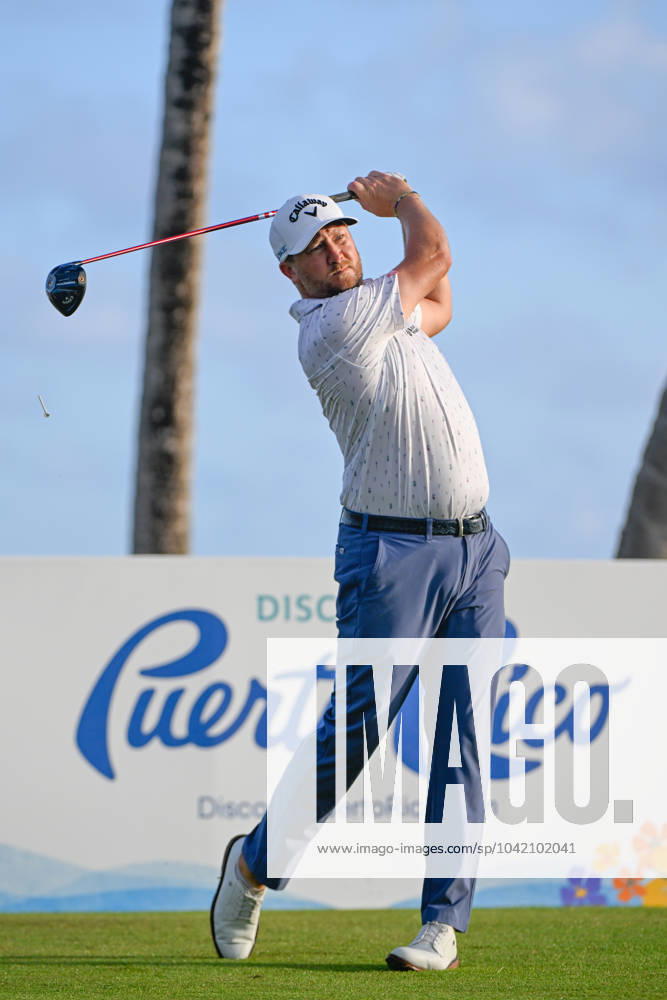 RIO GRANDE, PR - MARCH 07: Brice Garnett (USA) watches his tee shot on 13 during Rd1 of the Puerto Rico Open at Grand Reserve Country Club (Old) on March 7, 2024, in Rio Grande, Puerto Rico. (Photo by Ken Murray Icon Sportswire) GOLF: MAR 07 PGA, Golf Herren Puerto Rico Open Icon240307013