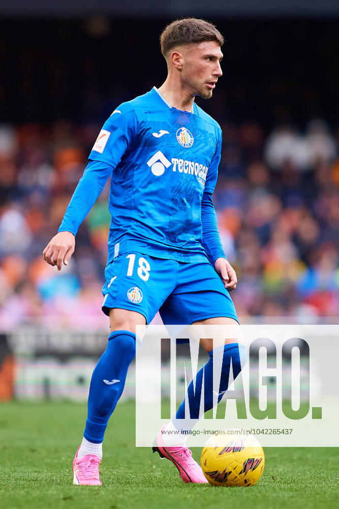 Valencia CF V Getafe CF - LaLiga EA Sports Carmona of Getafe CF is in action during the LaLiga EA Sports match between Valencia CF and Getafe CF at Mestalla Stadium in Valencia, Spain, on March 9, 2024. Valencia Spain