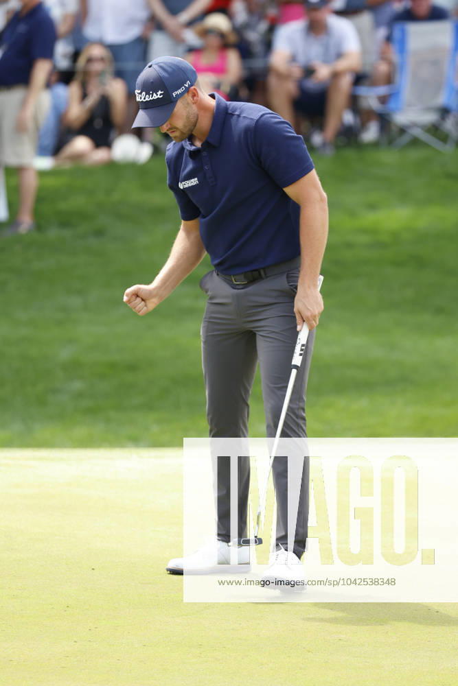 PONTE VEDRA BEACH, FL - MARCH 15: PGA, Golf Herren golfer Wyndham Clark reacts to making a birdie putt on the 9th hole to finish at 14 under par for the tournament and the current leader during The Players Championship on March 15, 2024, at TPC Sawgrass in Ponte Vedra Beach, Florida. (Photo by Brian Spurlock Icon Sportswire) GOLF: MAR 15 PGA THE PLAYERS Championship Icon2403153