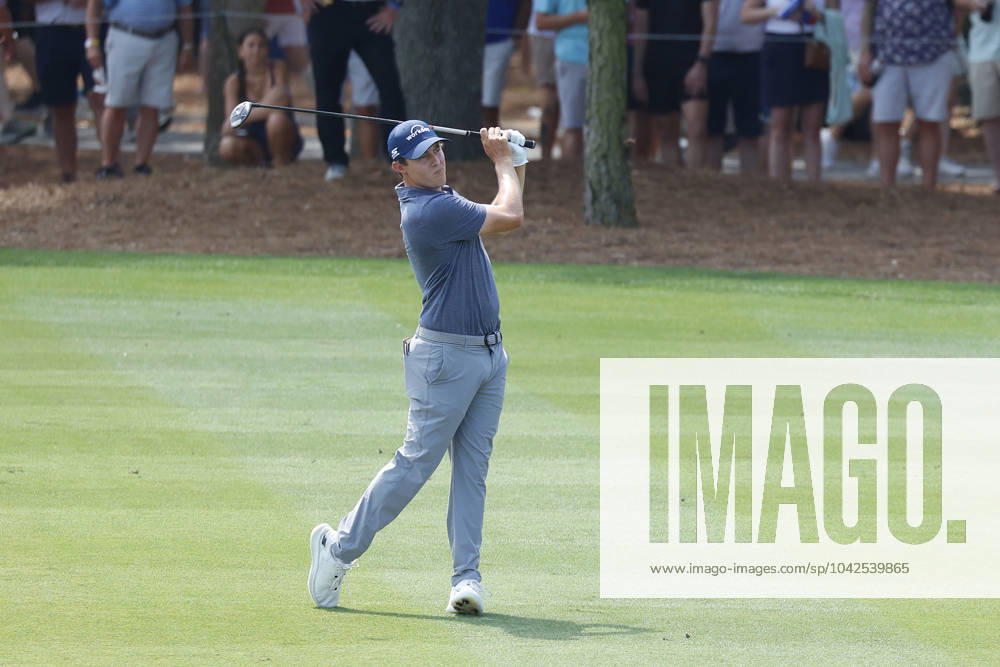 PONTE VEDRA BEACH, FL - MARCH 15: PGA, Golf Herren golfer Matt Fitzpatrick hits a shot out of the fairway on the 9th hole during The Players Championship on March 15, 2024, at TPC Sawgrass in Ponte Vedra Beach, Florida. (Photo by Brian Spurlock Icon Sportswire) GOLF: MAR 15 PGA THE PLAYERS Championship Icon24031519