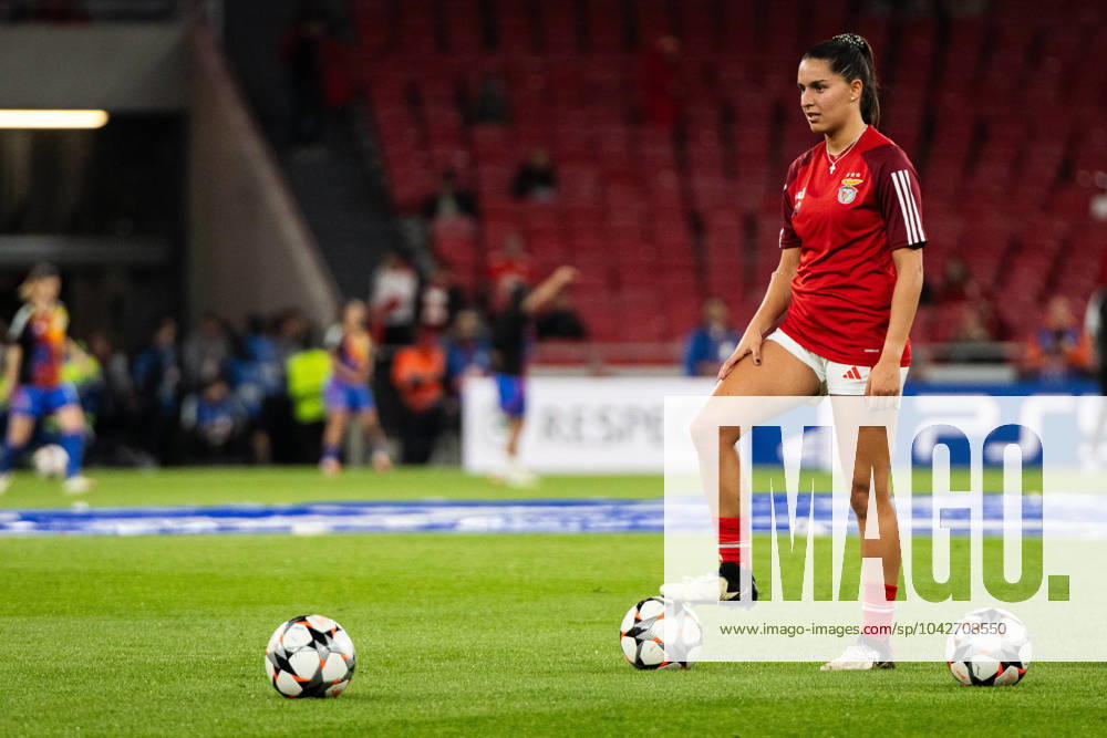Lisbon, Portugal, March 19 2024: Francisca Nazareth (10 SL Benfica) warming up before the UEFA Womens Champions League game between SL Benfica and Olympique Lyonnais at Estadio do Lisboa e Benfica in Lisbon, Portugal. (Pedro Porru SPP)