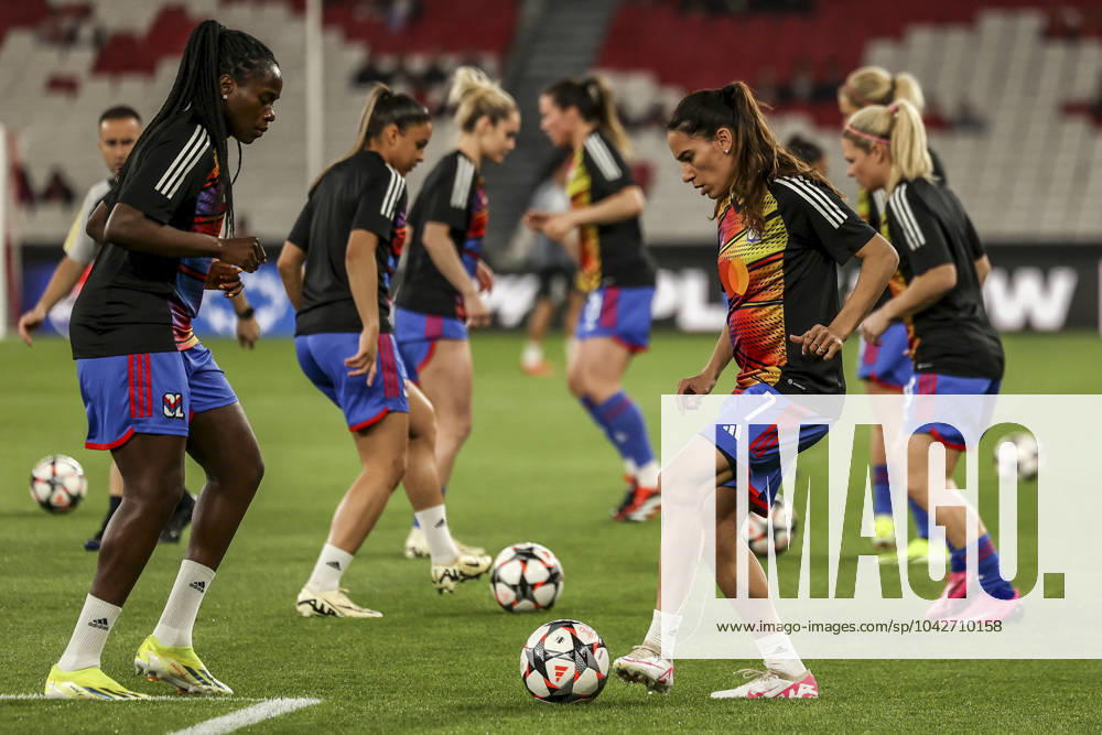 Lisbon, Portugal, March 19th 2024: Olympique Lyonnais in action during warm up in the UEFA Women?s Champions League game between SL Benfica v Olympique Lyonnais at Estadio da Luz in Lisbon, Portugal (Joao Bravo SPP)