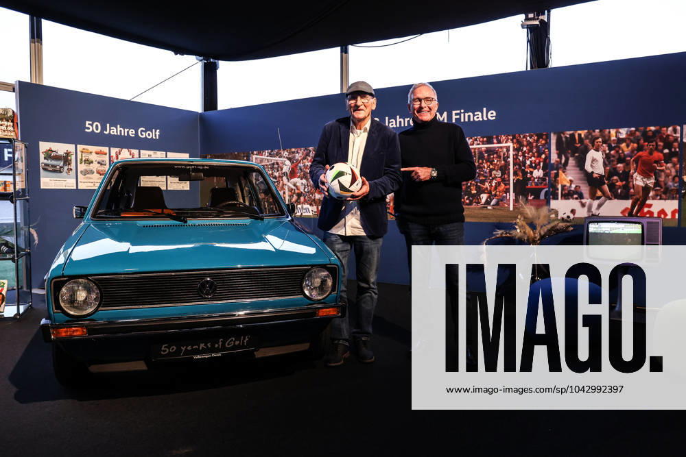 Sport, Football, National team season 2023 24 UEFA international match Germany Netherlands 26 03 2024, Deutsche Bank Park World Champion Wolfgang Kleff, Reporter legend Uli Köhler next to the Golf 1 from 1974, 50 years VW Golf and World Champion 1974 Deutsche Bank Park DFB Campus Hessen Germany