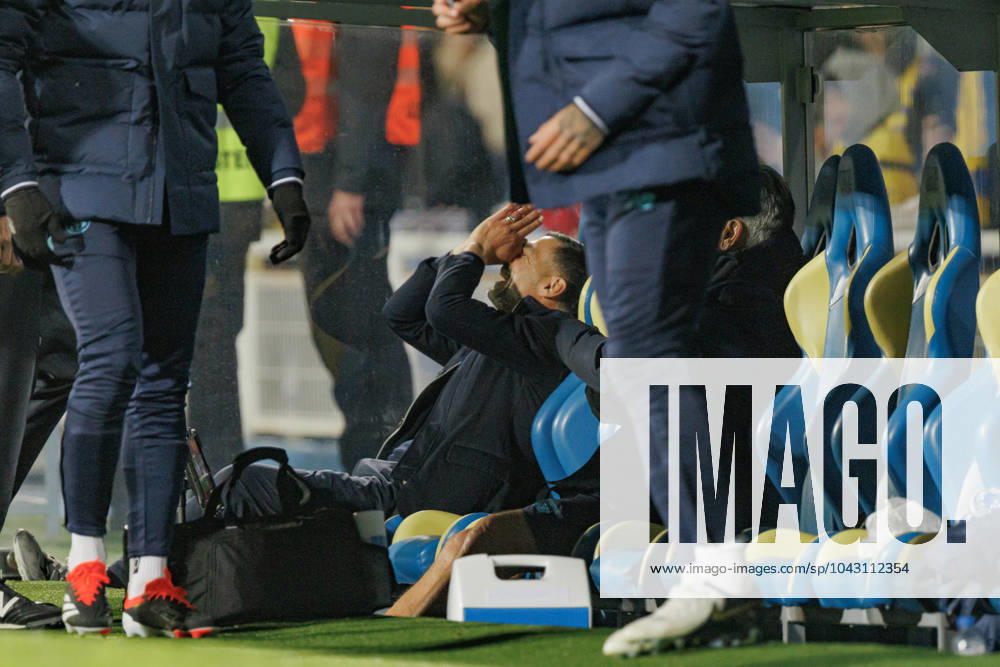 Sergio Conceicao during Liga Portugal game between GD Estoril Praia and FC Porto at Estadio Antonio Coimbra da Mota, Estoril, Lisbon, Portugal. (Maciej Rogowski) Lisbon Estadio Antonio Coimbra da Mota Portugal