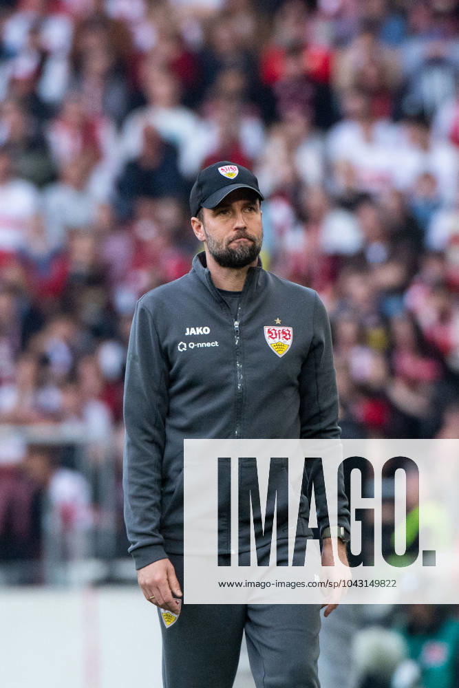 Sebastian Hoeneß VfB Stuttgart, Trainer , GER, VfB Stuttgart VFB vs FC Heidenheim FCH , Fussball Bundesliga, 27 Spieltag, Saison 2023 2024, 31 03 2024 DFB DFL regulations prohibit any use of photographs as image sequences and or quasi video GER, VfB Stuttgart VFB vs FC Heidenheim FCH , Fussball Bundesliga, 27 Spieltag, Saison 2023 2024, 31 03 2024 Muenchen