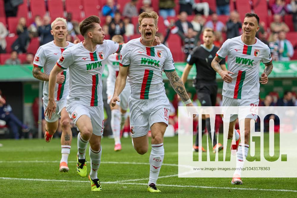 Goal celebration, cheers after his goal to 1 0 by Elvis Rexhbecaj FC Augsburg , Goal scorers Arne Maier FC Augsburg and Amaral Borduchi Lago FC Augsburg v l, FC Augsburg vs 1 FC Koeln, Football, 1 Bundesliga, 27 Matchday, 31 03 2024 DFB regulations prohibit any use of photographs as image sequences and or quasi video Augsburg Bayern Germany