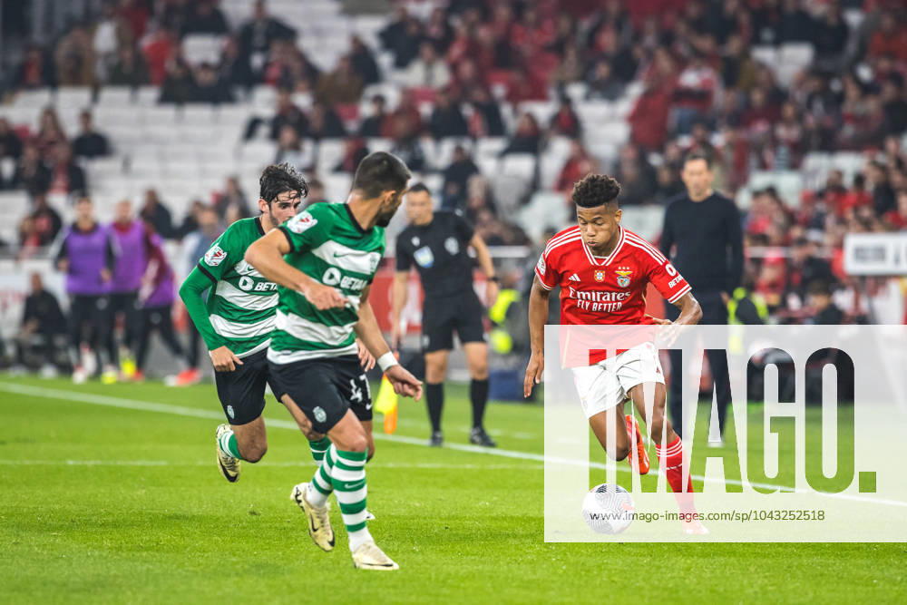 David Neres of SL Benfica (R) with Ricardo Esgaio (C) and Francisco Trincao (L) of Sporting CP in action during the Portuguese Cup Semi Final 2nd Leg match between SL Benfica and Sporting CP at Estadio da Luz. Lisbon Portugal - ZUMAs197 20240402_aaa_s197_141