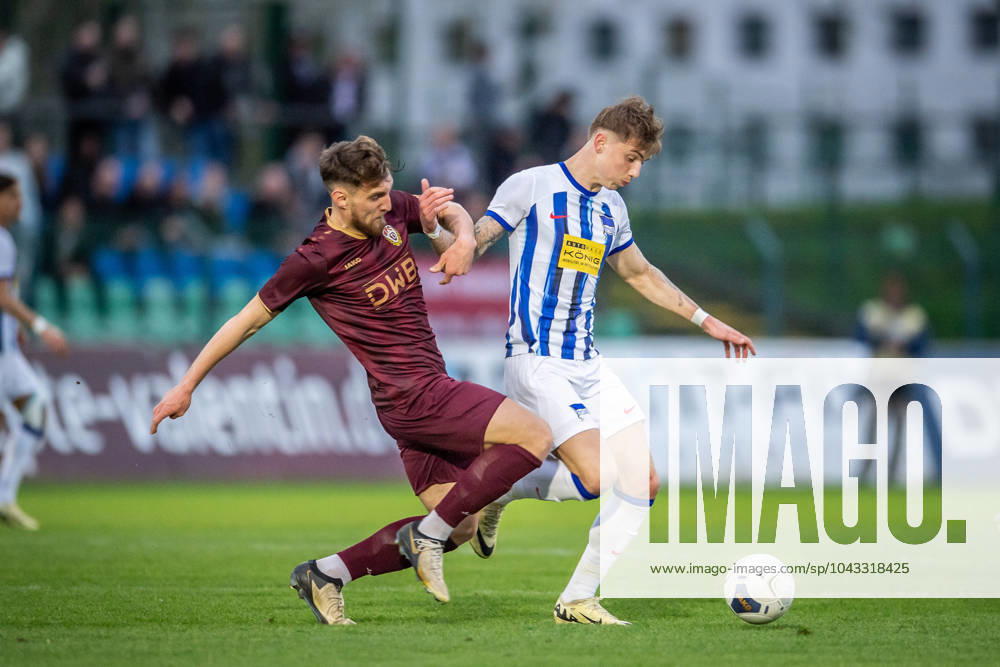 Regionalliga BFC Dynamo vs Hertha BSC II Berlin, 05 04 2024 Amar Suljic BFC Dynamo, 26 , Veit Stange Hertha BSC II, 38 Regionalliga, BFC Dynamo vs Hertha BSC II, Sportforum Hohenschönhausen, Berlin 05 04 2024