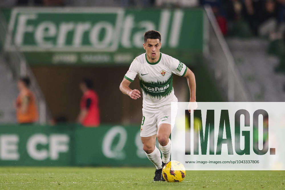LaLiga Hypermotion, Elche CF v Real Oviedo ELCHE, SPAIN - APRIL 5: Sergio Bermejo Right Winger of Elche CF runs with the ball during the LaLiga Hypermotion match between Elche CF and Real Oviedo at Manuel Martinez Valero Stadium, on April 5, 2024 in Elche, Spain. (Photo By Francisco Macia Photo Players Images) Elche Estadio Manuel Martinez Valero Alicante Spain