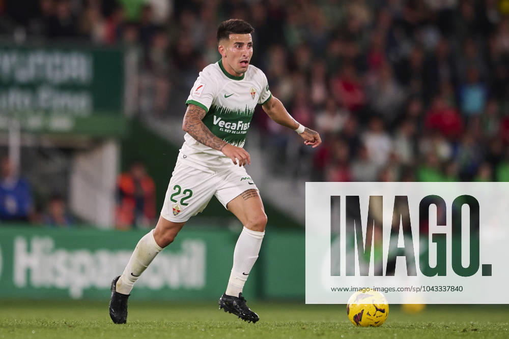 LaLiga Hypermotion, Elche CF v Real Oviedo ELCHE, SPAIN - APRIL 5: Nico Fernandez Left-Back of Elche CF runs with the ball during the LaLiga Hypermotion match between Elche CF and Real Oviedo at Manuel Martinez Valero Stadium, on April 5, 2024 in Elche, Spain. (Photo By Francisco Macia Photo Players Images) Elche Estadio Manuel Martinez Valero Alicante Spain