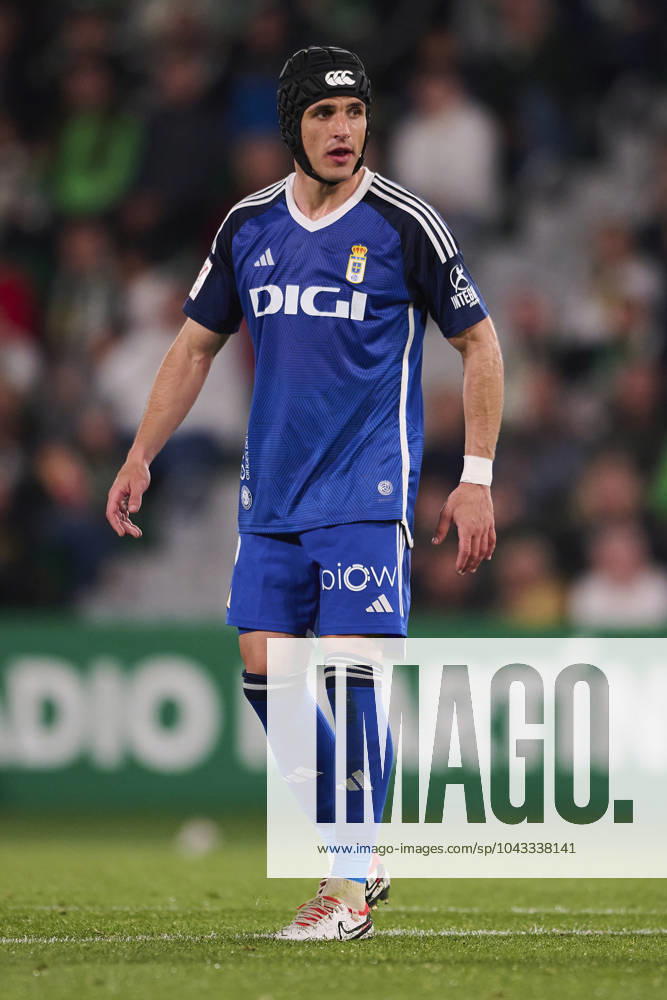 LaLiga Hypermotion, Elche CF v Real Oviedo ELCHE, SPAIN - APRIL 5: Luismi Sanchez Defensive Midfield of Real Oviedo looks on during the LaLiga Hypermotion match between Elche CF and Real Oviedo at Manuel Martinez Valero Stadium, on April 5, 2024 in Elche, Spain. (Photo By Francisco Macia Photo Players Images) Elche Estadio Manuel Martinez Valero Alicante Spain