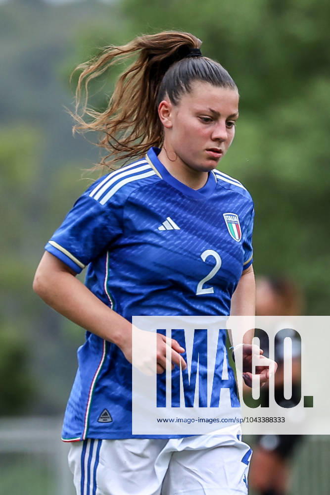 Oeiras, Portugal, April 06th 2024: Martina Viesti (2 Italy) in action during the UEFA European Women s Under 19 Championship game between - Italy v Switzerland - Estadio Nacional do Jamor, Oeiras, Portugal (Joao Bravo SPP)