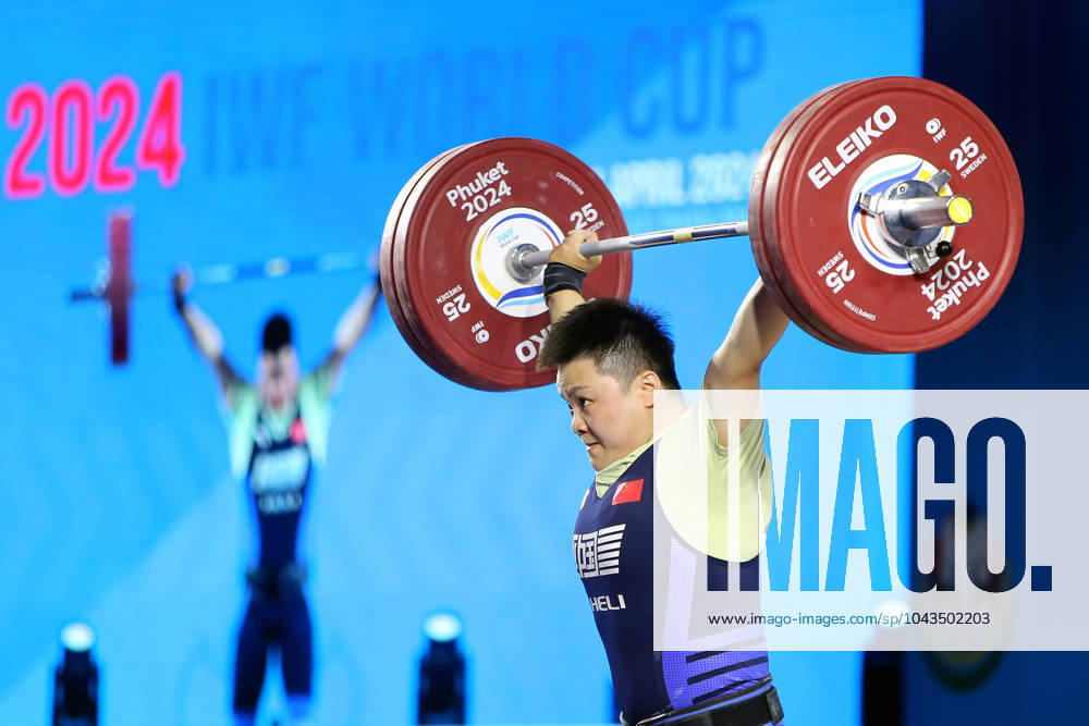 (240409) -- PHUKET, April 9, 2024 -- Wang Zhouyu of China competes in the women s 81kg category at the International Weightlifting Federation (IWF) World Cup in Phuket, Thailand, April 9, 2024. ) (SP)THAILAND-PHUKET-WEIGHTLIFTING-IWF WORLD CUP-WOMEN S 81KG WangxTeng