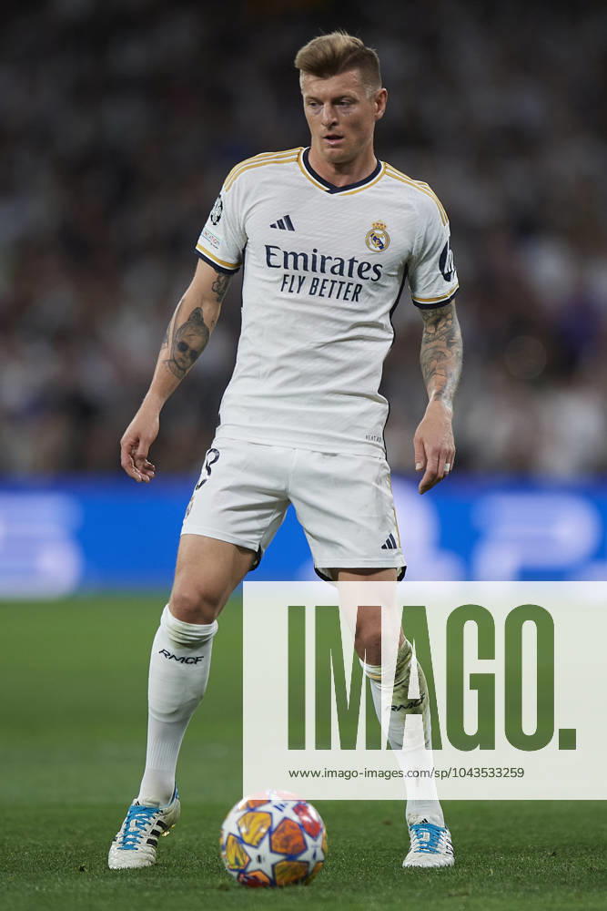 2024-04-09 Real Madrid CF v Manchester City - Quarter-final First Leg - UEFA Champions League 2023 24 MADRID, SPAIN - APRIL 9: Toni Kroos of Real Madrid CF in action during the Quarter-final First Leg - UEFA Champions League match between Real Madrid CF and Manchester City at Estadio Santiago Bernabeu on April 9, 2024 in Madrid, Spain. (Photo by Pablo Morano BSR Agency) Madrid Spain Content not available for redistribution in The Netherlands directly or indirectly through any third parties.
