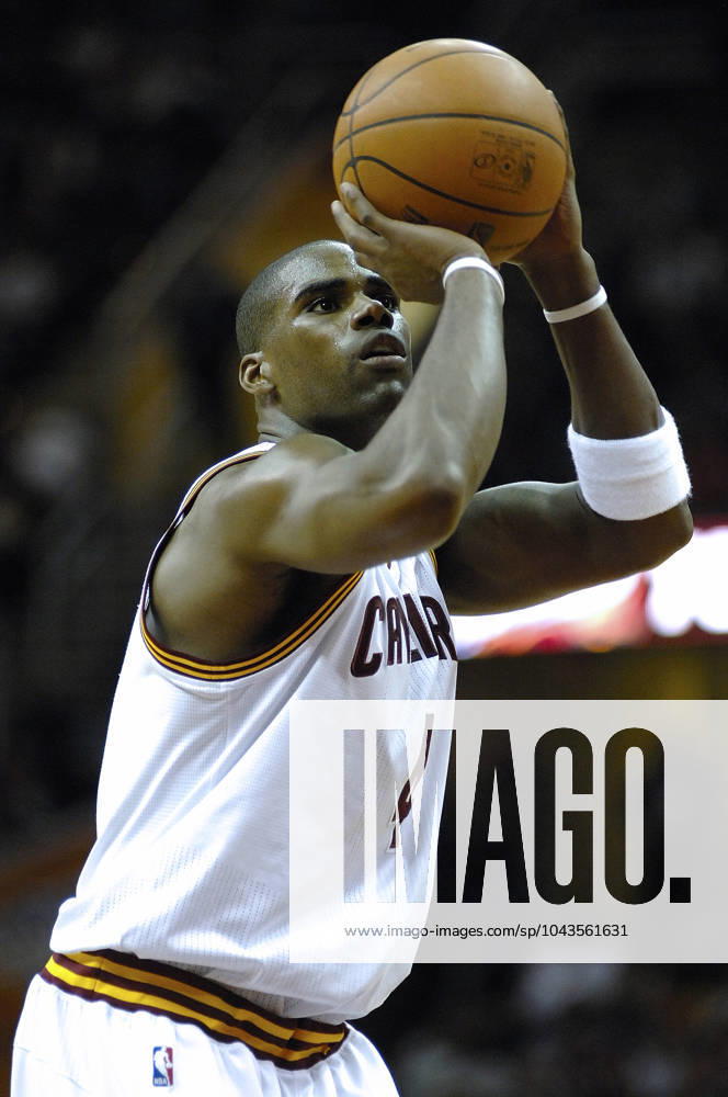NBA, Basketball Herren, USA Grizzlies vs Cavaliers NOV 27 11-27-10: Antawn Jamison 4 in action during the Cleveland Cavaliers vs Memphis Grizzlies game in Cleveland at Quicken Loans Arena.(Credit Image: Â Jason Pohuski Cal Media) Cleveland OH U.S.