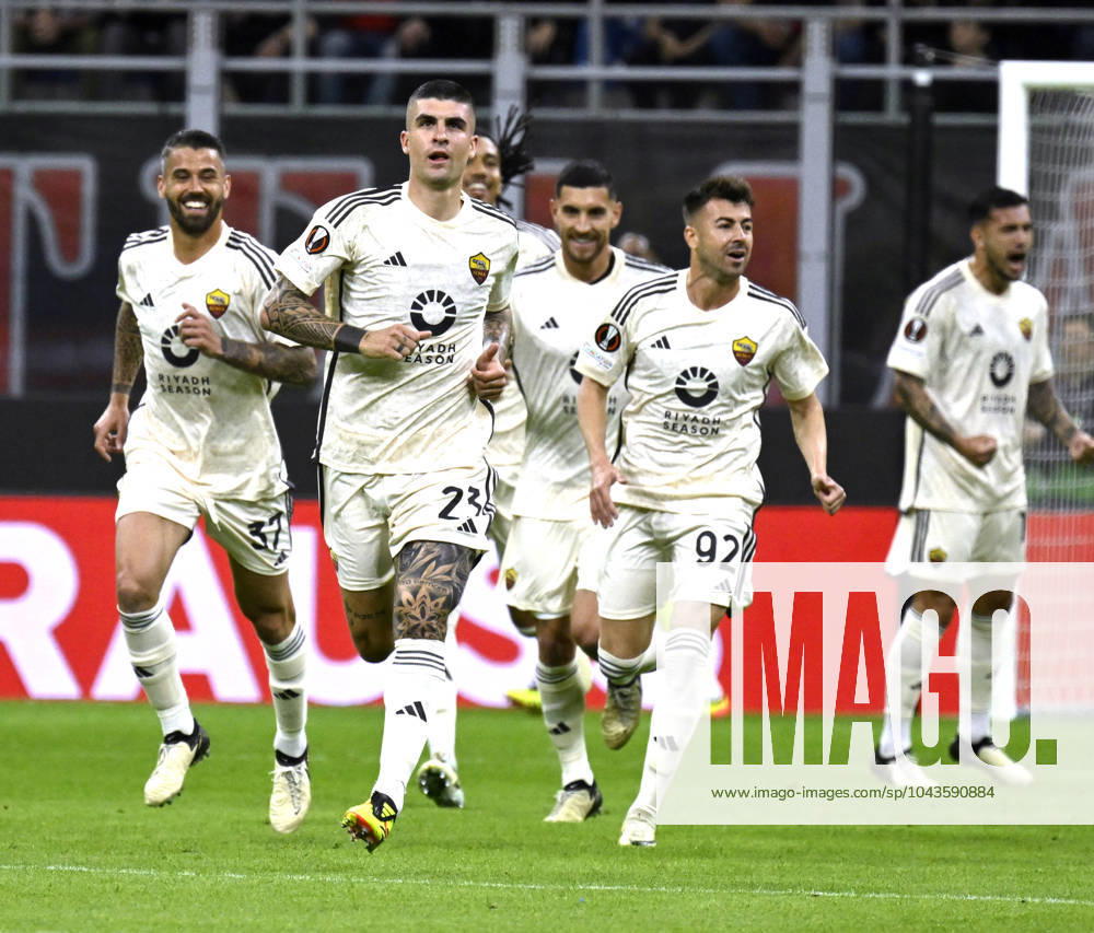 Foto IPP Paolo Bona Milano 11 04 2024 UEFA Europa League di Calcio stagione 2023 2024 partita Milan-Roma Nella foto Gianluca Mancini esulta dopo il gol del 0-1 Italy Photo Press Worldwide Copyright italy Italy ITALY