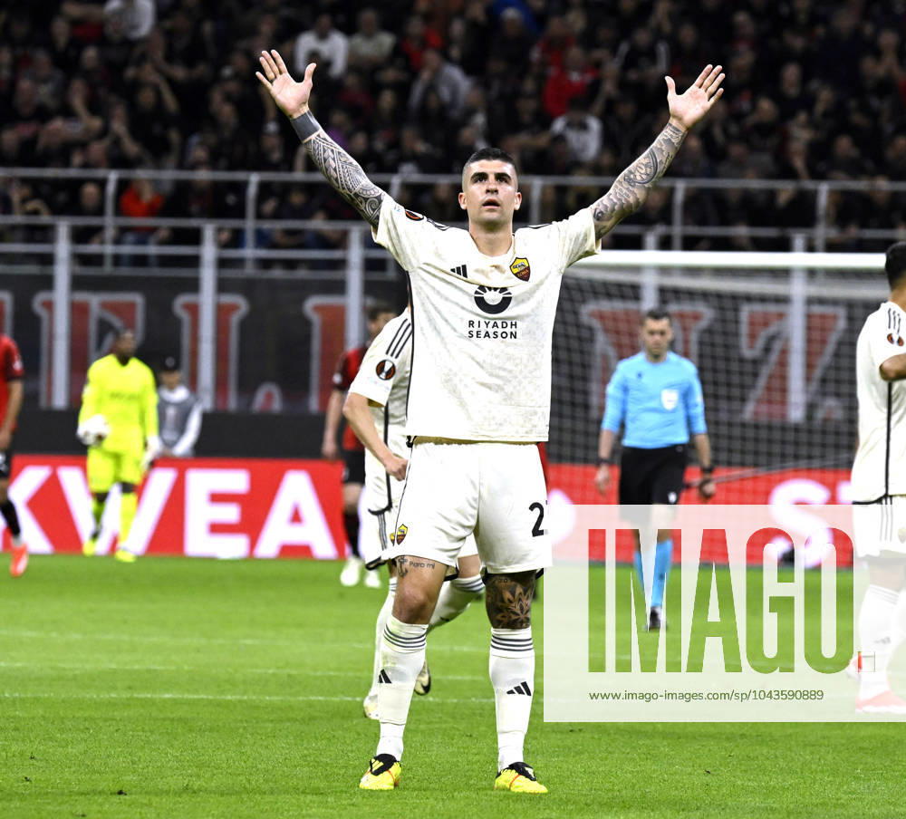 Foto IPP Paolo Bona Milano 11 04 2024 UEFA Europa League di Calcio stagione 2023 2024 partita Milan-Roma Nella foto Gianluca Mancini esulta dopo il gol del 0-1 Italy Photo Press Worldwide Copyright italy Italy ITALY