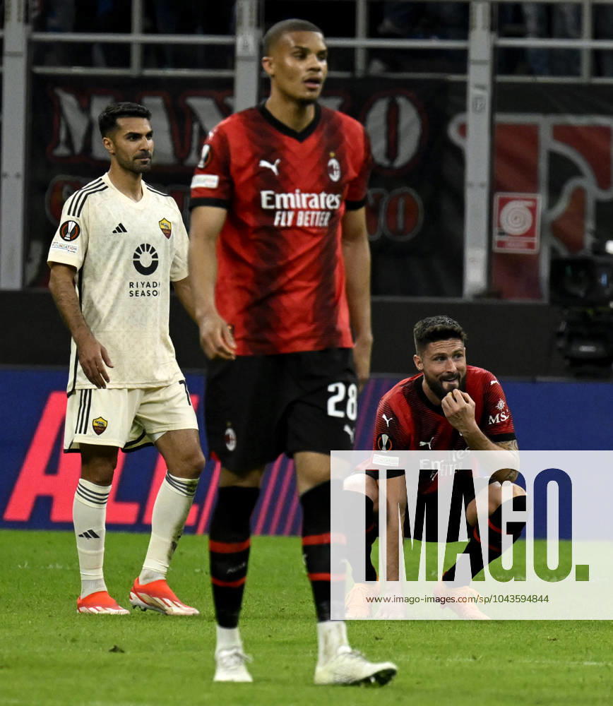 Foto IPP Paolo Bona Milano 11 04 2024 UEFA Europa League di Calcio stagione 2023 2024 partita Milan-Roma Nella foto la delusione di Olivier Giroud Italy Photo Press Worldwide Copyright italy Italy ITALY