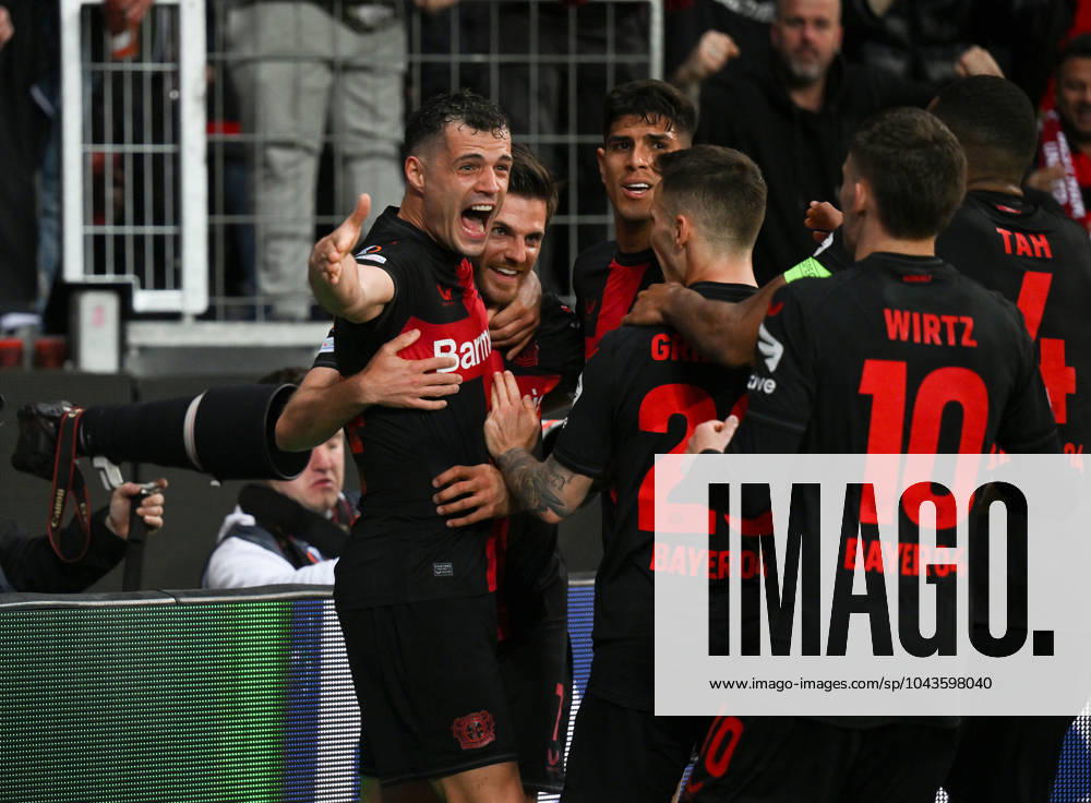 Cheers 1 0 v li , Granit Xhaka Bayer 04 Leverkusen , Jonas Hofmann Bayer 04 Leverkusen , Piero Hincapie Bayer 04 Leverkusen , Alejandro Grimaldo Bayer 04 Leverkusen , Florian Wirtz Bayer 04 Leverkusen 11 04 2024, Football Europa League, Season 2023 2024, Quarter-final first leg, Bayer 04 Leverkusen West Ham United Leverkusen BayArena Nordrhein Westfalen Germany Team2