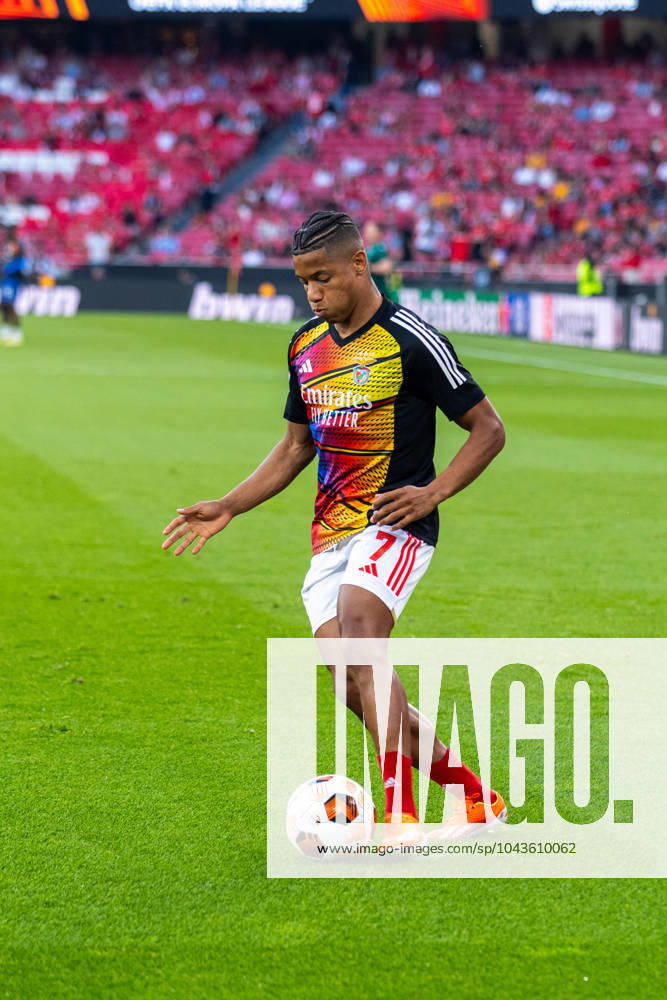 David Neres of SL Benfica seen in action during the UEFA Europa League 2023 24 match between SL Benfica and Olympique de Marseille at Est·dio do Lisboa e Benfica. Final score SL Benfica 2- 1 Olympique de Marseille. Lisbon Portugal - ZUMAs197 20240411_aaa_s197_462