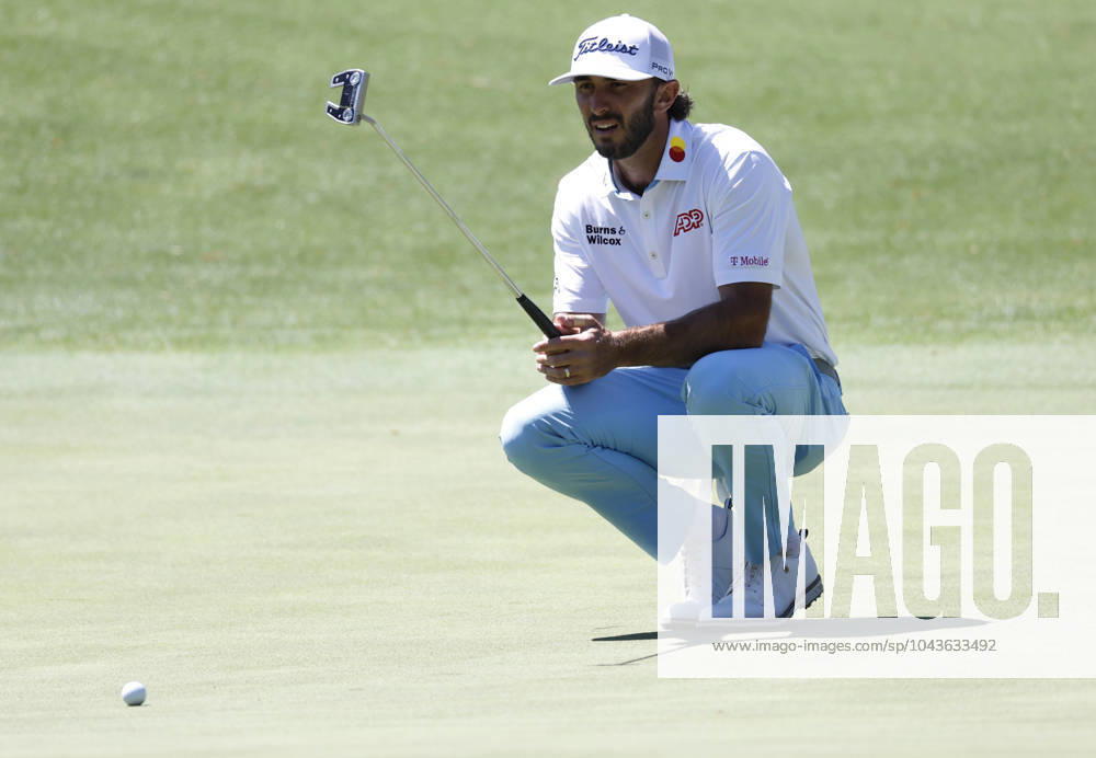 Max Homa lines up a putt on the eighth hole in the second round of the Masters Tournament at Augusta National Golf Club in Augusta, Georgia on Friday, April 12, 2024. AUG20240412104 JOHNxANGELILLO