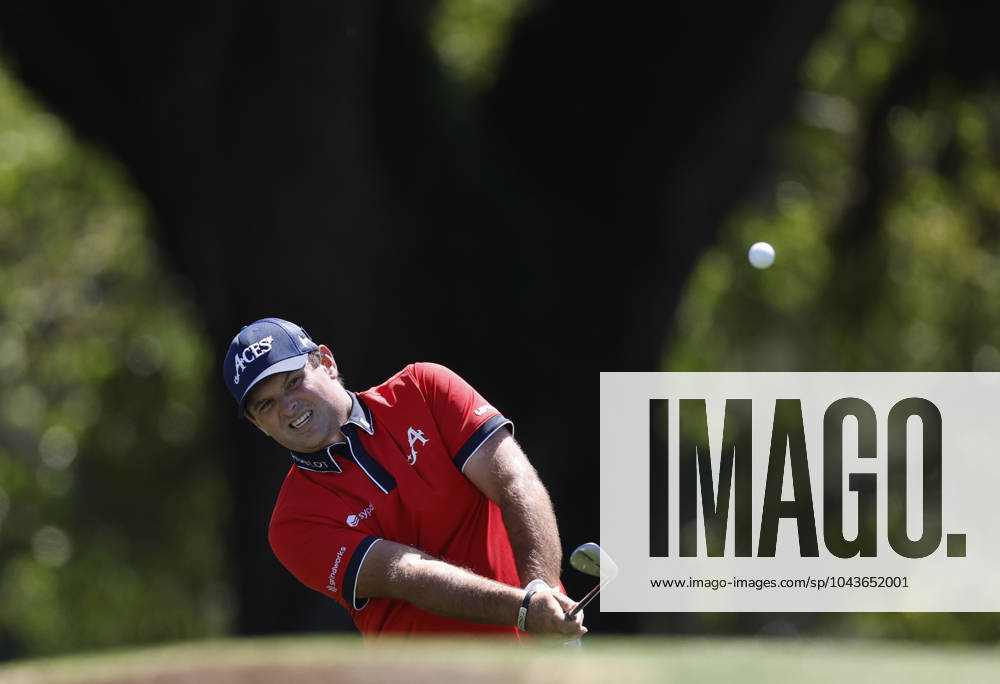 Patrick Reed chips up onto the eighteenth green in the second round of the Masters Tournament at Augusta National Golf Club in Augusta, Georgia on Friday, April 12, 2024. AUG20240412199 JOHNxANGELILLO