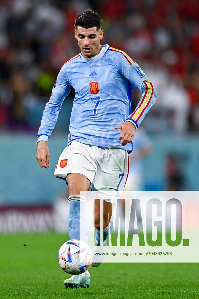 2022-12-06 Morocco v Spain - Round of 16 - FIFA World Cup, WM, Weltmeisterschaft, Fussball Qatar 2022 AL RAYYAN, QATAR - DECEMBER 6: Alvaro Morata of Spain runs with the ball during the Round of 16 - FIFA World Cup Qatar 2022 match between Morocco and Spain at the Education City Stadium on December 6, 2022 in Al Rayyan, Qatar (Photo by Pablo Morano BSR Agency) Al Rayyan Qatar Content not available for redistribution in The Netherlands directly or indirectly through any third parties.