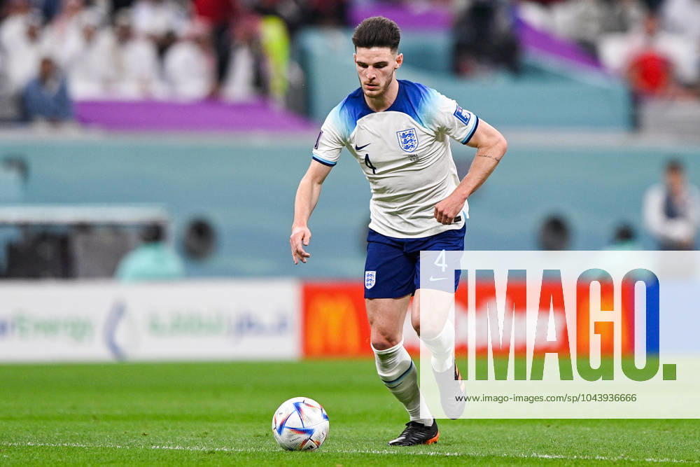 2022-12-10 Netherlands v Argentina - Quarter Final - FIFA World Cup, WM, Weltmeisterschaft, Fussball Qatar 2022 LUSAIL CITY, QATAR - DECEMBER 10: Declan Rice of England runs with the ball during the Quarter Final - FIFA World Cup Qatar 2022 match between Netherlands and Argentina at the Lusail Stadium on December 10, 2022 in Lusail City, Qatar (Photo by Pablo Morano BSR Agency) Lusail City Qatar Content not available for redistribution in The Netherlands directly or indirectly through any third parties.