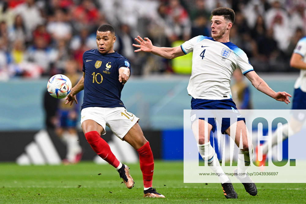 2022-12-10 Netherlands v Argentina - Quarter Final - FIFA World Cup, WM, Weltmeisterschaft, Fussball Qatar 2022 LUSAIL CITY, QATAR - DECEMBER 10: Kylian Mbappe of France battles for the ball with Declan Rice of England during the Quarter Final - FIFA World Cup Qatar 2022 match between Netherlands and Argentina at the Lusail Stadium on December 10, 2022 in Lusail City, Qatar (Photo by Pablo Morano BSR Agency) Lusail City Qatar Content not available for redistribution in The Netherlands directly or indirectly through any third parties.