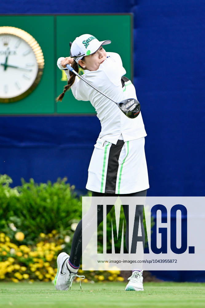THE WOODLANDS, TX - APRIL 19: Minami Katsu (JPN) watches her tee shot on 1 during Rd2 of the Chevron Championship at The Club at Carlton Woods on April 19, 2024 in The Woodlands, Texas. (Photo by Ken Murray Icon Sportswire) GOLF: APR 19 LPGA, Golf Damen The Chevron Championship Icon240419065