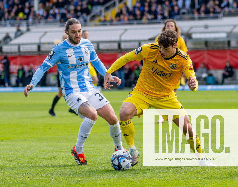 Fight for the ball duel between Marlon Frey TSV 1860 Muenchen, 37 and Luca Kerber 1 FC Saarbruecken, 33 GER, TSV 1860 Muenchen vs 1 FC Saarbruecken, Football, 3 Bundesliga, Matchday 34, Season 2023 2024, 20 04 2024 GER, TSV 1860 Muenchen vs 1 FC Saarbruecken, Football, 3 Bundesliga, Matchday 34, Season 2023 2024, 20 04 2024 Muenchen