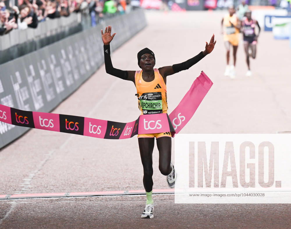 London Marathon 2024 Peres Jepchirchir of Kenya breaks the women?s only World Record in a time of 2.16:16 at The 2024 TCS London Marathon