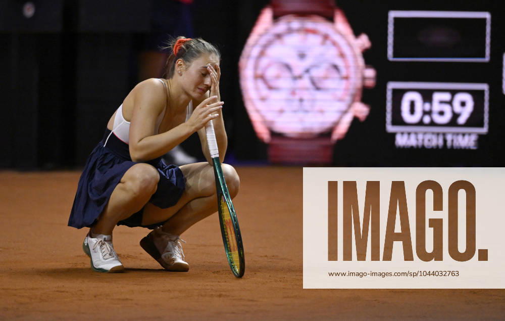 Marta Kostyuk UKR disappointed Gesture Gesture Tennis Ladies Porsche Cup Porsche Tennis Grand Prix GP Stuttgart 2024 Porsche Arena 21 04 2024 DFL REGULATIONS PROHIBIT ANY USE OF PHOTOGRAPHS AS IMAGE SEQUENCES AND OR QUASI VIDEO Porsche Tennis Grand Prix GP Stuttgart 2024