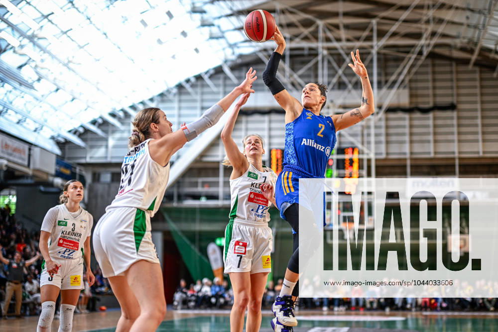 Basketball Berlin 21 04 2024 Season 2023 2024 1 Bundesliga DBBL Playoffs Final Game2 Alba Berlin Rutronik Stars Keltern Stefanie Grigoleit Alba, No 02 Alexandria Kiss Rusk Keltern, No 21