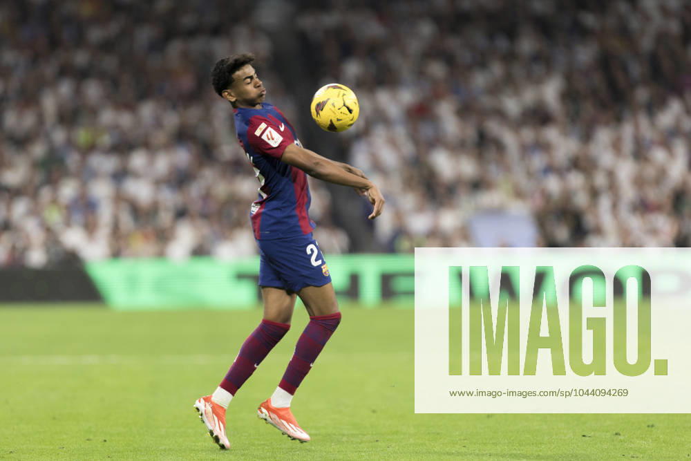 Lamine Yamal of Barcelona in action during the La liga 2023 24 match between Real Madrid and FC Barcelona, Barca at Santiago Bernabeu Stadium. Final score; Real Madrid 3:2 FC Barcelona Madrid Spain - ZUMAs197 20240421_aaa_s197_502