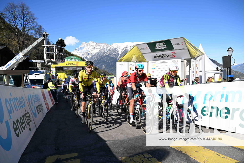 Tour De Romandie; Tappa 02 Fribourg - Les Marecottes; 2024, Lotto - Dstny; 2024, Corratec - Vini Fantini; De Gendt, Thomas; Amella, Matteo; Les Marecottes;