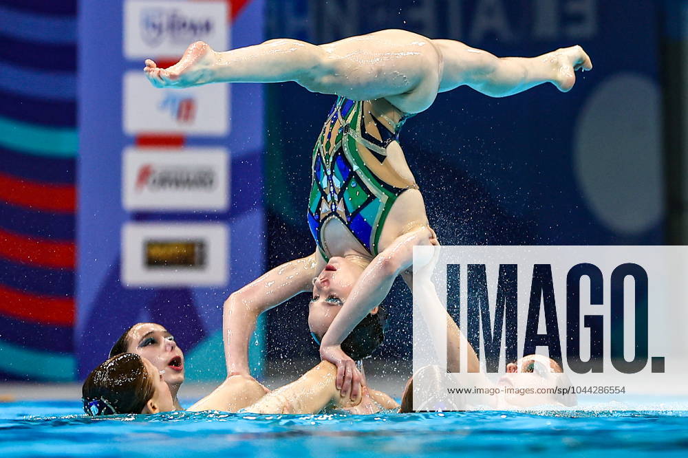 KW17 RUSSIA, YEKATERINBURG - APRIL 26, 2024: Artistic swimmers of Republic of Tatarstan Team 3 perform their acrobatic group routine during the 2024 Russian Artistic Swimming Championships at the Palace of Water Sports. Donat Sorokin TASS 69433695