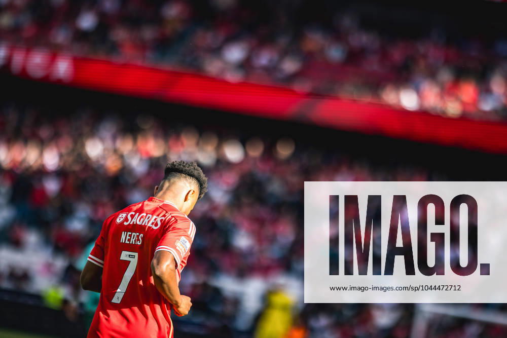 David Neres of SL Benfica in action during the Liga Portugal Betclic match between SL Benfica and SC Braga at Estadio da Luz. Lisbon Portugal - ZUMAs197 20240427_aaa_s197_576