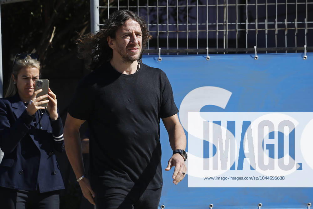 Valparaiso, 4 de mayo 2024 El exjugador del FC Barcelona, Barca Carles Puyol visita el Club Deportivo Once Estrellas en el cerro La Cruz Sebastian Cisternas Photosport Valparaiso, May 4th 2024 Ex FC Barcelona player Carles Puyol visits Club Deportivo Once Estrellas at cerro La Cruz Sebastian Cisternas Photosport Carles Puyol vistia el Club Once Estrellas en Valparaiso