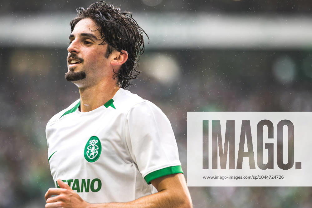 Francisco Trincao of Sporting CP in action during the Liga Portugal Betclic match between Sporting CP and Portimonense SC at Estadio Jose Alvalade in Lisbon. Lisbon Portugal - ZUMAs197 20240504_aaa_s197_299