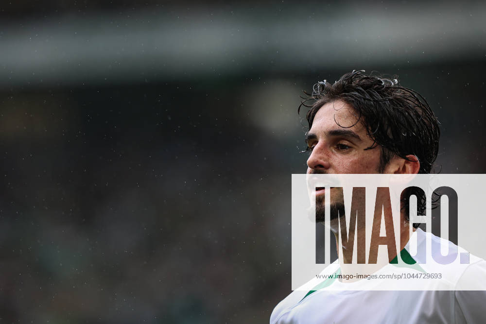 Francisco Trincao of Sporting CP seen in action during the Liga Portugal Betclic match between Sporting CP and Portimonense SC at Estadio Jose Alvalade. Lisbon Portugal - ZUMAs197 20240504_aaa_s197_419