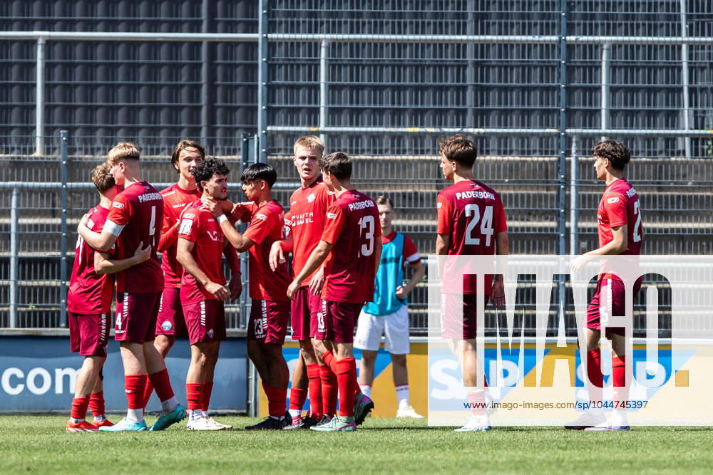 A Junioren Bundesliga West 1 FC Koeln U19 SC Paderborn 07 U19, 05 05 2024 SC Paderborn 07 U19 in jubilation A Junioren Bundesliga West 1 FC Koeln U19 SC Paderborn 07 U19, Franz Kremer Stadion