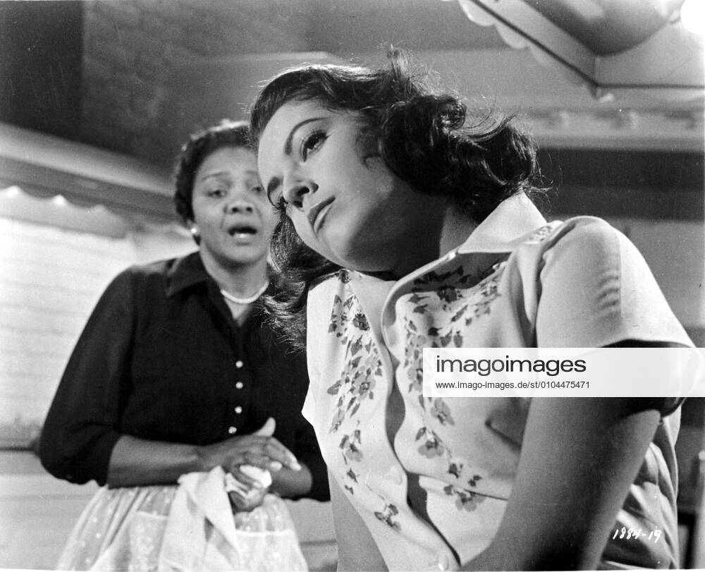IMITATION OF LIFE JUANITA MOORE, SUSAN KOHNER Date: 1959 Mandatory credit line: Image courtesy Ronald Grant Archive Mary Evans