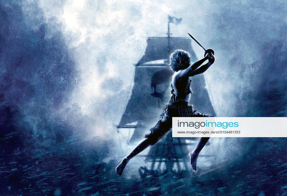 PETER PAN JEREMY SUMPTER as Peter Pan Date: 2003 Mandatory credit line: Image courtesy UNIVERSAL PICTURES Ronald Grant Archive Mary Evans