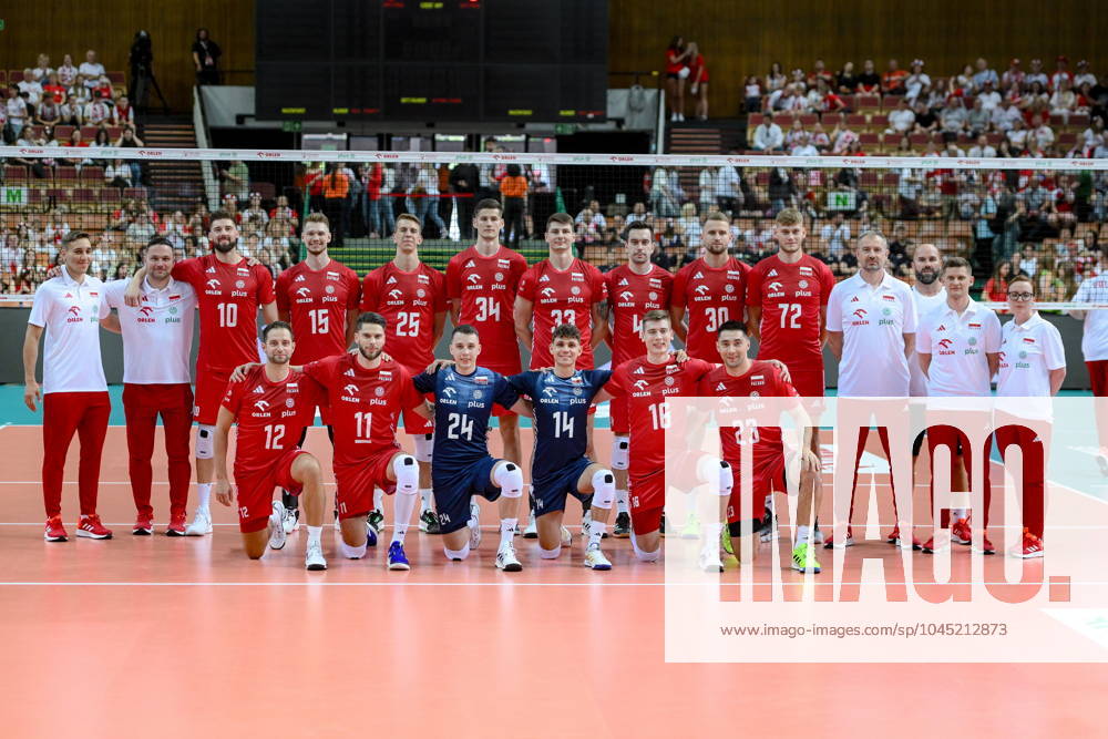 KATOWICE 15.05.2024 MECZ TOWARZYSKI SIATKOWKA: POLSKA - NIEMCY --- INTERNATIONAL VOLLEYBALL FRIENDLY MATCH: POLAND - GERMANY N Z REPREZENTACJA POLSKI POLISH VOLLEYBALL TEAM GRUPOWE FOT. PAWEL PIOTROWSKI 400mm.pl NEWSPIX.PL --- Newspix.pl POLAND OUT! 20240515PAP044